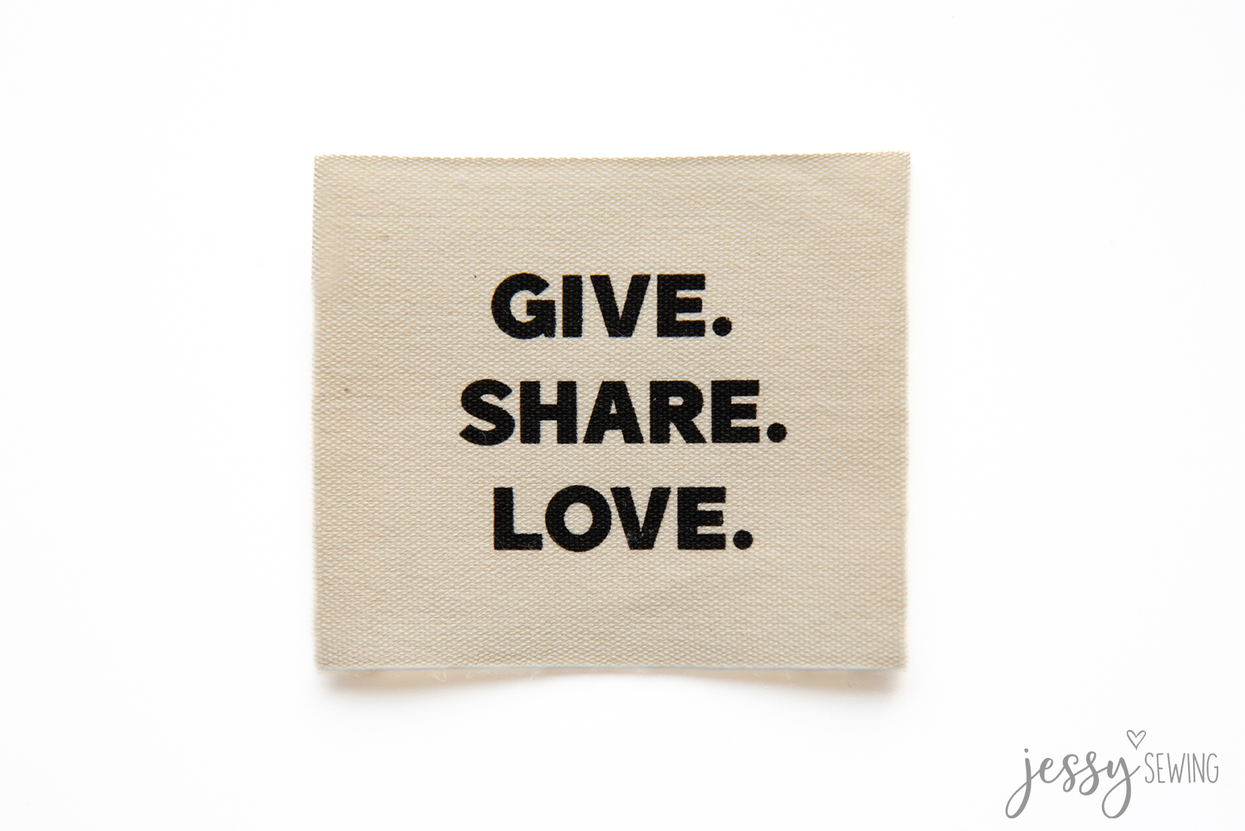 #268 Baumwolllabel "Give Share Love"